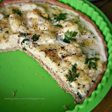 Żytnia tarta z cukinią, kurczakiem i kalafiorem