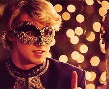 Freddie Stroma <3
