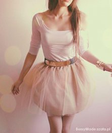 34 36 ROZKLOSZOWANA TIULOWA...