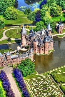 Zamek de Haar, Holandia.

W...