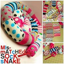 Skarpetkowy wąż. Nie wyrzucaj rozparowanych skarpetek :)