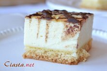 Sernik biszkoptowy polany deserową czekoladą