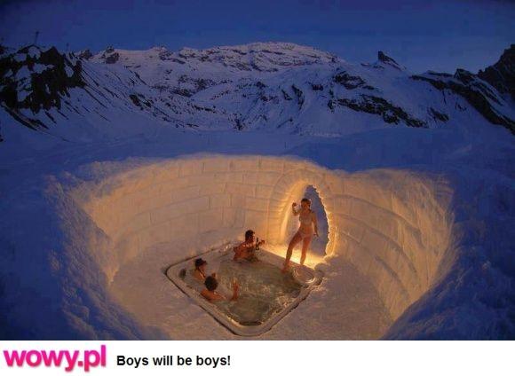 jacuzzi + igloo