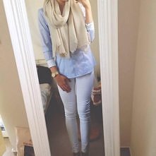 udana stylizacja w jasnych ...