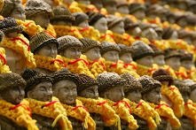 rzeźby w szalikach.. też marzną...