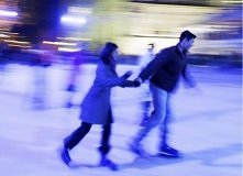 z może romantyczna zimowa randka na lodowisku? ;)