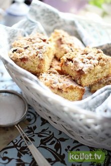 ucierane ciasto z rabarbarem . przepis ;)