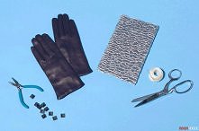 Pewnie znalazłaś/eś w domu jakieś stare rękawiczki. 
Mam dla was ciekawy pomysł tchnienia nowego życia w stare rękawiczki.

Potrzebne materiały:
- stare, skórzane rękawiczki
- p...