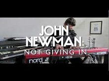 John Newman - 'Not Giving In' (Live)
Kocha, Uwilbiam, Ubóstawiam <3