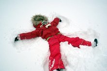 Gdy zimą zaszczyci nas śnieg, wykorzystajmy ten moment na urozmaicenia codziennych spacerów :)