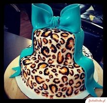 cudny panterkowy tort