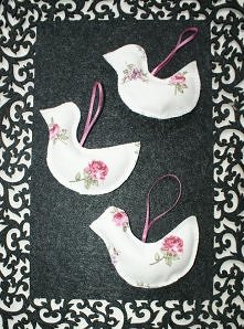 kurki, kogutki, jajka Wielkanocne. na zamówienie:)
Ręcznie  robione  w wiejskim  stylu  ozdoby Świąteczne