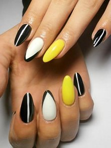 czarno-biało-zółte <3

ź...