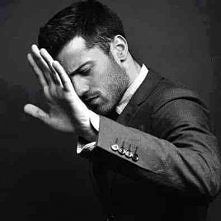 Kocham facetów w garniturac...