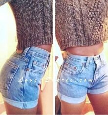 jej jaki sweterek :D śliczn...