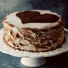 Tort z musem
Składniki: Biszkopt kakaowy: 4 jajka (małe lub średnie), 1/2 szklanki cukru, 1/3 szklanki z lekką górką mąki pszennej, 1/3 szklanki gorzkiego kakao
Mus czekoladowy:...