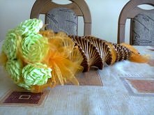 Bukiet i papierowa wiklina