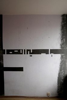 Kobieta remontuje...
Ściana czeka na cegły.
Remont dzień po dniu na blogu: yust-yna.blogspot.com