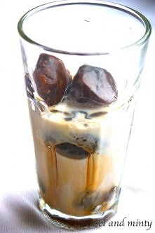 Kawa mrożona z kawowych kos...