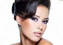 Być kobietą znaczy być subtelną...