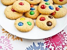 Ciasteczka z m&m's jeśli ktoś chce przepis pisać w komentarzu . ! ;*