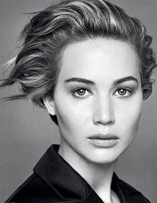 Jennifer stanowi dla mnie wzór do naśladowania - jest piękna, niezależna i naturalna. Jest sobą!