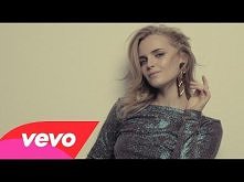 "Didn't you know, that everyday is full of .....and chances
Taking it slow when you talk and stare
No, I don't really care, I don't care" ♥