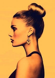 moja ulubiona fryzurka :) pozdrawiam