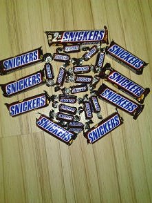 Love you snickers . *.*