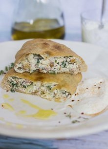 Calzone z kurkami, boczkiem i szpinakiem