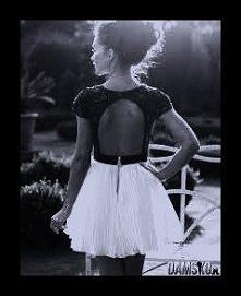 14. Jestem kobietą, która lubi zwracać uwagę innych.