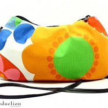 Tyle słońca w całym mieście :)
mała, ale jakże pojemna torebeczka uszyta z kolorowej, tęgiej bawełny(ułożenie wzoru może się trochę różnić od tego na zdjęciu), usztywniona, zapi...