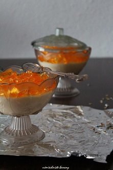 Pianka jogurtowa z galaretką