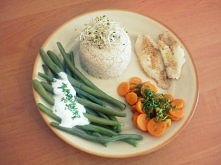 Obiadzik <3
Jeden z takich które kocham i smakują mi najbardziej! :***
Zdrowy, pożywny, baaaaaaardzo sycący i mega pyszny!!! :***

Tym razem rybka to nie mintaj, lecz sola:* ...