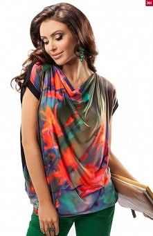 Enny 17037 bluzka Dzianinowa, lekko wydłużona bluzka, idealnie układająca się na sylwetce.