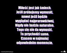 zależność między miością a śmiechem