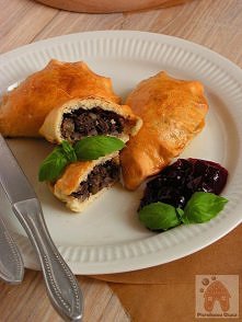 jak zrobić ciasto drożdżowe na pierogi?