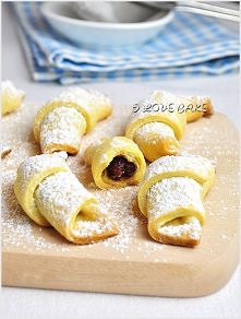 Kruche rogaliki z marmoladą - ilovebake.pl