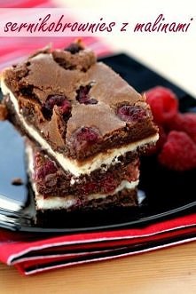 Ciasto wszystkich ciast, po prostu mniam..


Składniki:
200 g gorzkiej czekolady
200 g masła
400 g cukru pudru (to wbrew pozorom wcale nie za dużo)
5 jajek
110 g mąki pszennej
4...