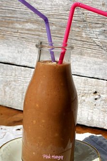 koktajl śniadaniowy z nutellą, bananami i płatkami owsianymi