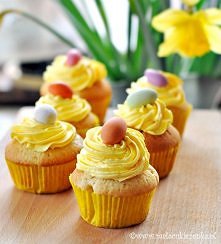 Babeczki wielkanocne z niespodzianką