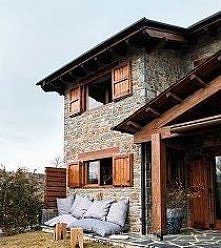 Te podusie pod oknem... mmm...