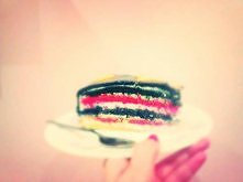 Prawie tęczowy tort