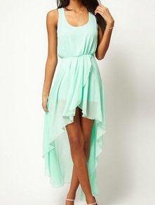 Tak sukienka, te nogi, idea...