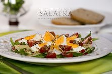 Jeśli nie macie pomysłu na Wielkanocne śniadanie, to skorzystajcie z mojej propozycji. Sałatka z jajkiem, serem, rukolą i pomidorkami koktajlowymi, posypana prażonym słoneczniki...