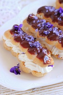Fiołkowe eklerki