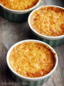 Krem pieczarkowo brokułowy pod serową skorupką