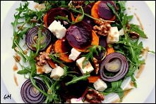 Sałatka z buraków i koziego sera