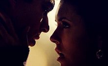 ''Uścisnęli się i cała ich uraza stopniała jak śnieg,pod żarem tego pocałunku.'' G.Flaubert