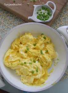 Jajecznica na sposób turecki